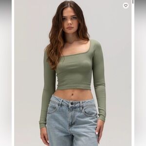 RSQ Women’s Seamless Long Sleeve Green Square Neck Top